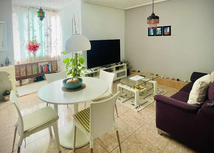 Privada En Piso Compartido * Valencia